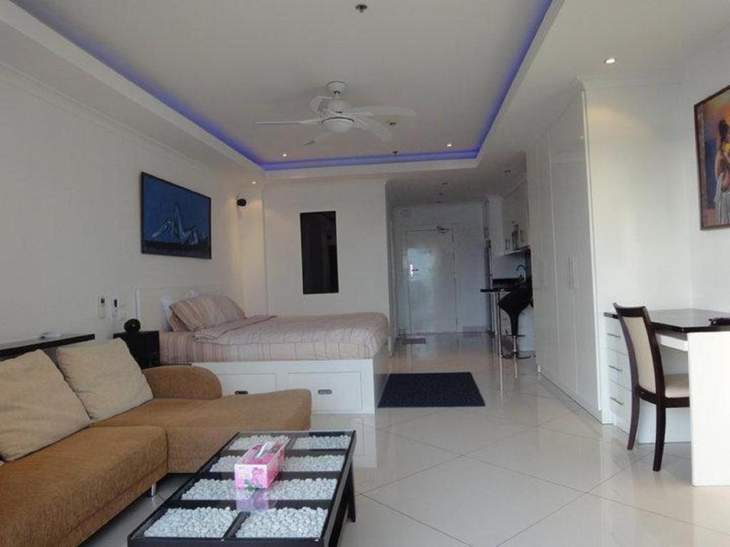 Vtsix Condo Service At View Talay 6 Condo Pattaya Esterno foto